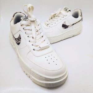 NIKE AIR FORCE 1 PIXEL SNAKESKIN White/Sand Classic Uptowns Women's 7 AF1